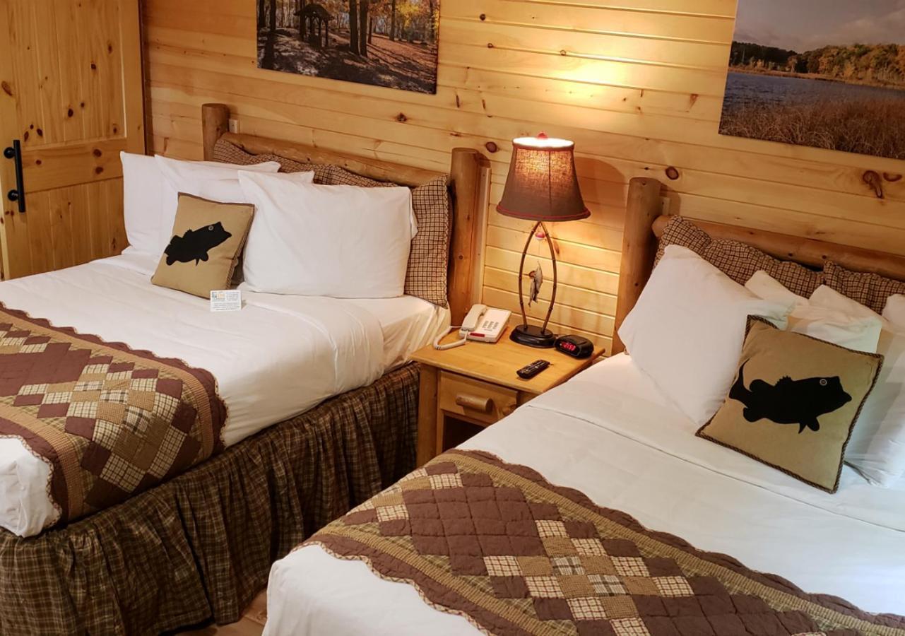 Potawatomi Inn & Cabins Angola Room photo