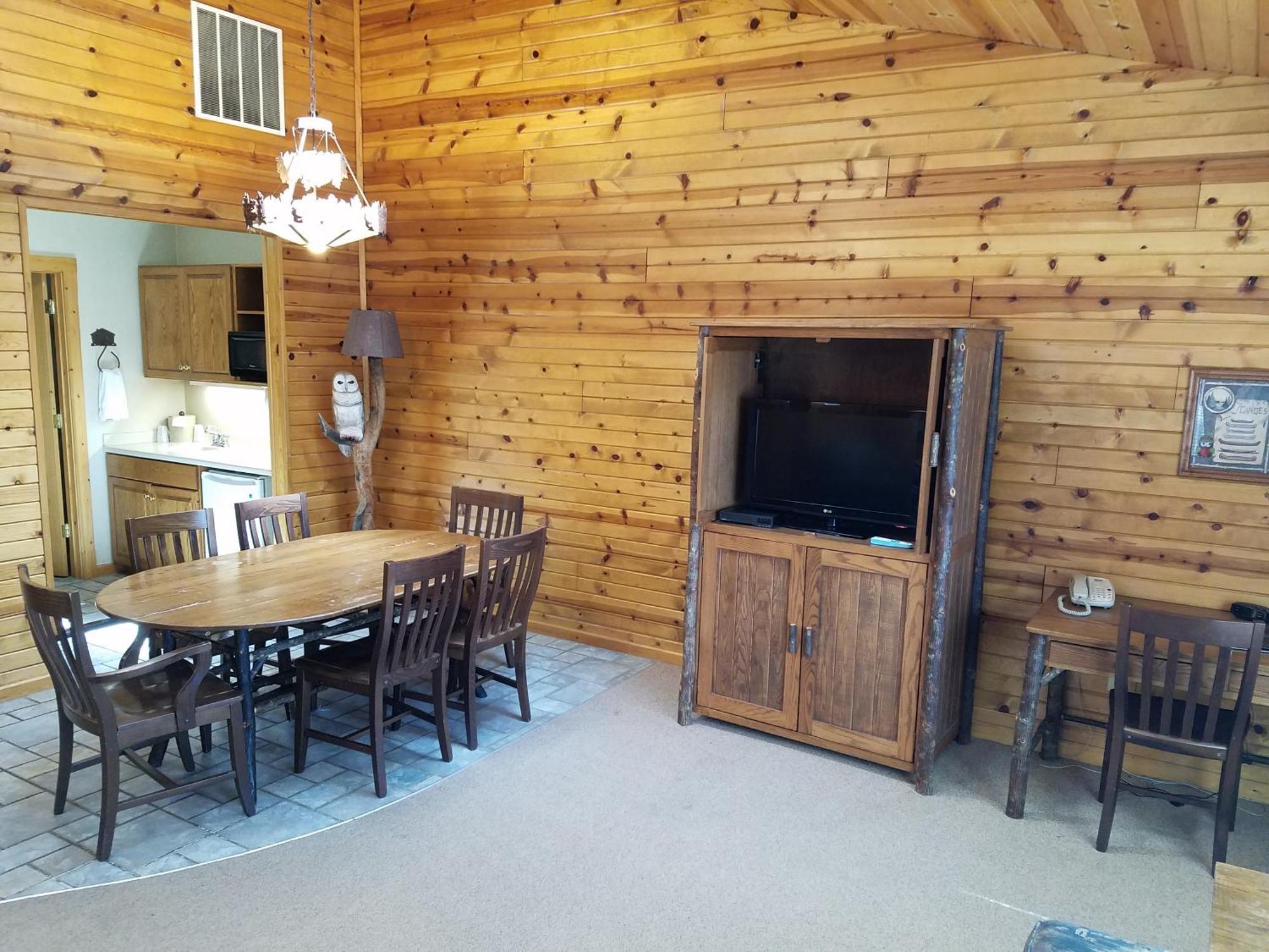 Potawatomi Inn & Cabins Angola Room photo